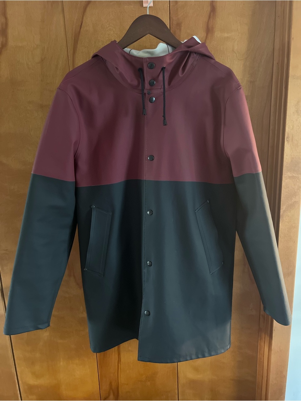 Stutterheim Two-Tone Hooded Raincoat in Burgundy and Black